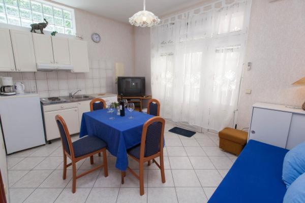 Apartments Bujan Crikvenica Luaran gambar