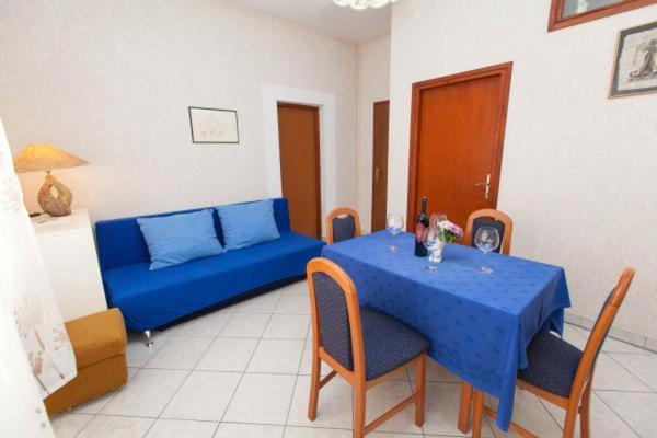 Apartments Bujan Crikvenica Luaran gambar