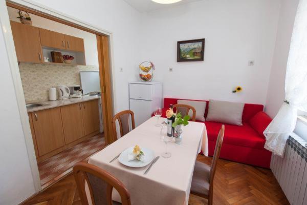 Apartments Bujan Crikvenica Luaran gambar