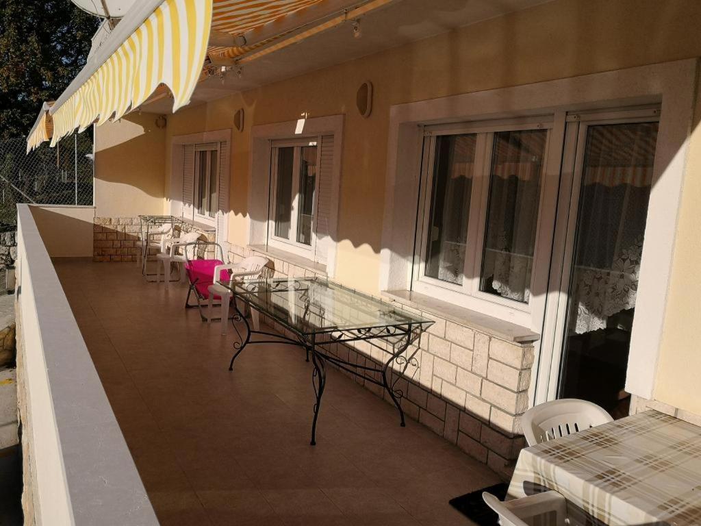 Apartments Bujan Crikvenica Luaran gambar